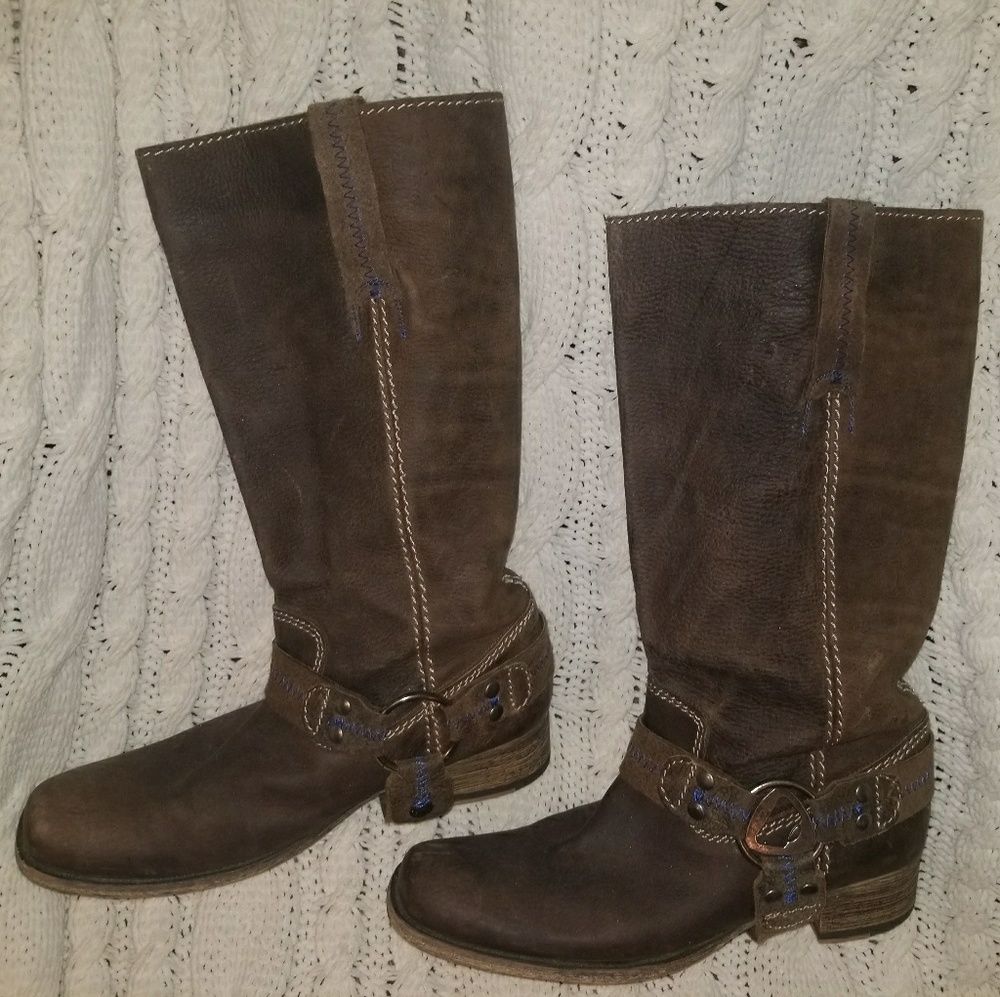 Bed|Stu Brown Boots size 8.5